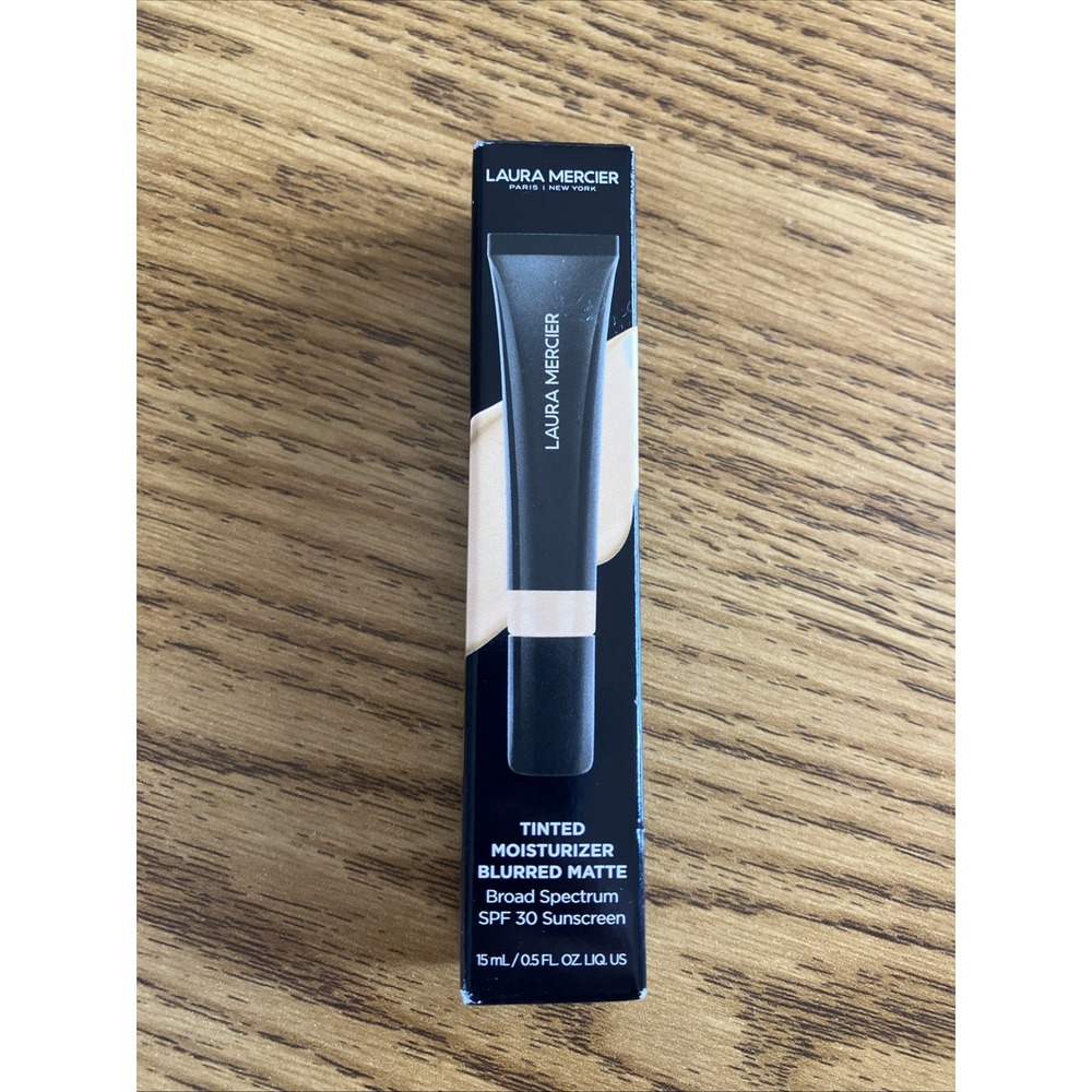 LAURA MERCIER Tinted Moisturizer Matte SPF 30 Sunscreen 15 ml .05 Oz In Sand NEW